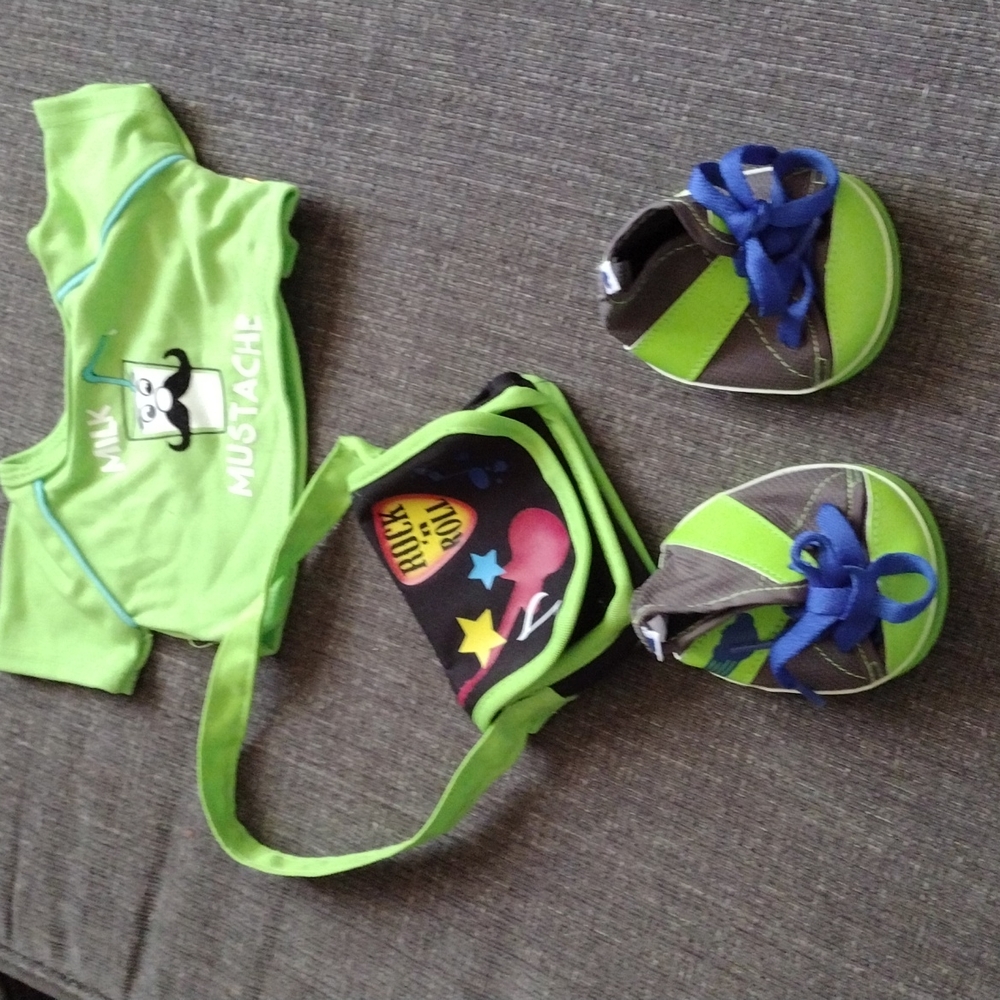 Build-a-Bear clothes rock and roll